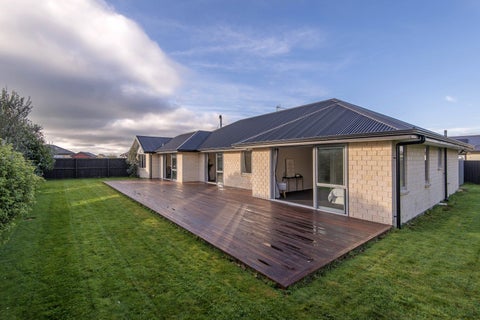 6 Dundee Close, Darfield, Darfield