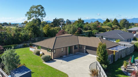 10 Les Wakefield Road, Mapua