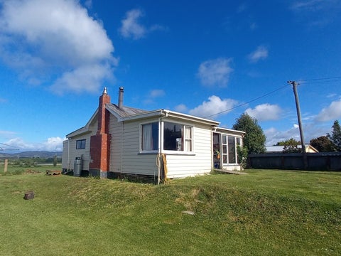 13 Main Road, Tuatapere, Tuatapere