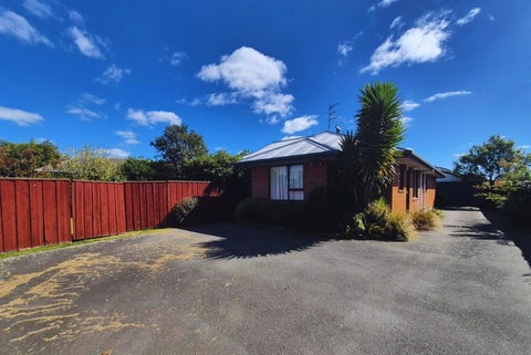 1 Breton Common, Rolleston, Rolleston