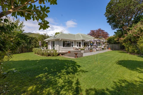 53 Karu Crescent, Waikanae