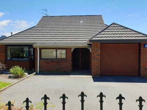 1/5 Birdwood RD, Waterloo, Lower Hutt
