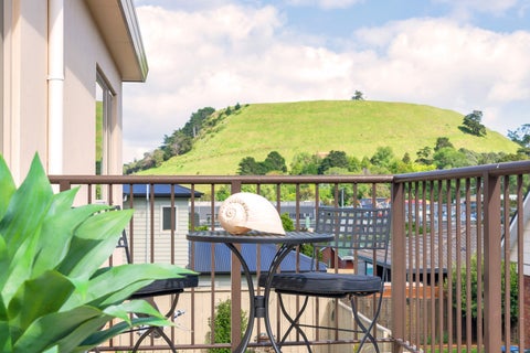 64A Pilkington Road, Panmure, Auckland