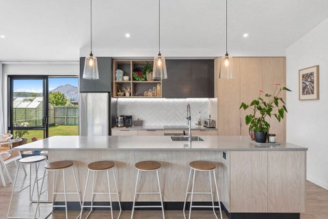 4 Rua Street, Albert Town, Wanaka