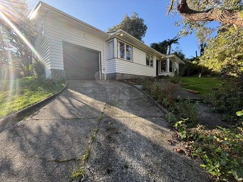 18 Sunshine Crescent, Kelson, Lower Hutt