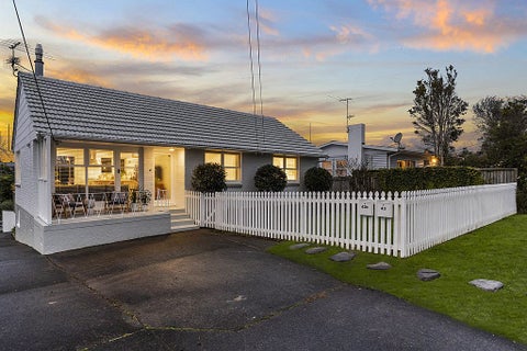 1/43 Aeroview Drive, Beach Haven, Auckland