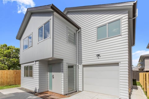 11D Stokes Avenue, Te Atatu Peninsula, Auckland