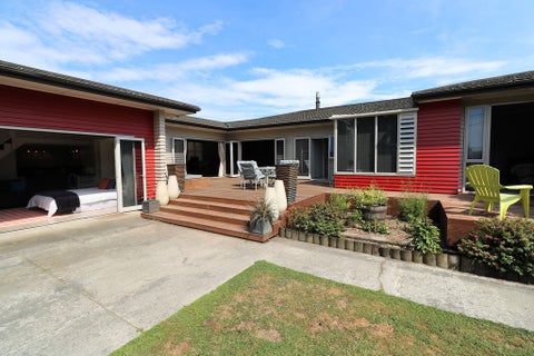 35 William Wong Place, Carterton