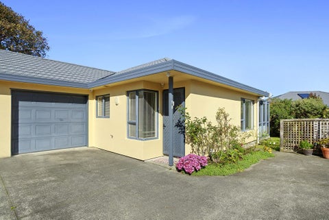 10/58A MOLESWORTH ST, TAITA, LOWER HUTT