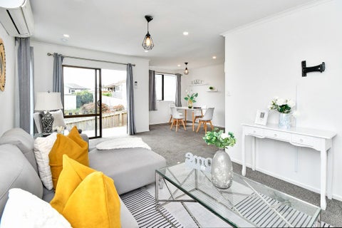 1/18 Coombe Avenue, Otara, Auckland