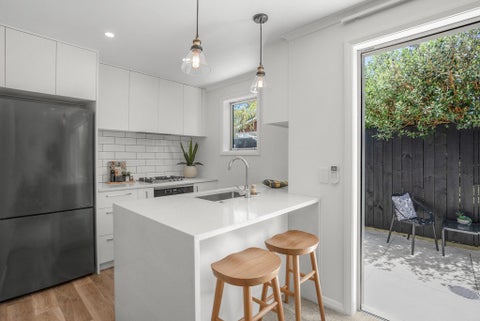 10 Lucern Lane, Petone, Lower Hutt