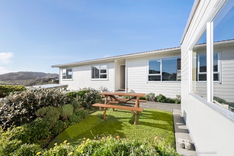 18 Welland Place, Island Bay, Wellington