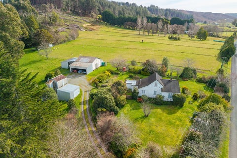 405 Pigeon Valley Road, Pigeon Valley, Wakefield