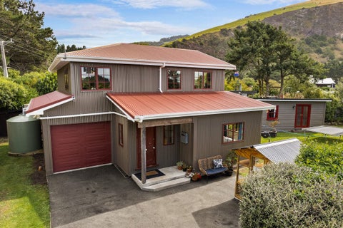 1 Paloona Street, Aramoana, Port Chalmers