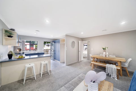 32D Gifford Road, Papatoetoe, Auckland