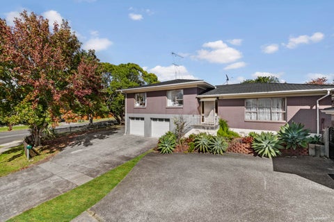 2 Kyeemagh Street, Botany Downs, Auckland