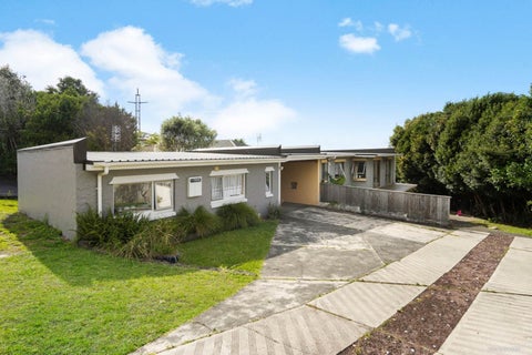 24 Edgeworth Road, Glenfield, Auckland