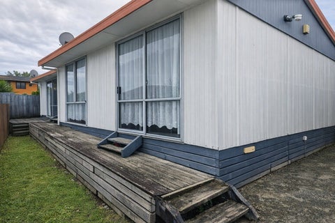 2/5 Kirklow Place, Goodwood Heights, Auckland