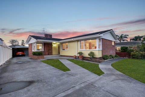 12 Cleland Crescent, Blockhouse Bay, Auckland