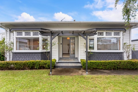 1/61 Amaru Road, Onehunga, Auckland