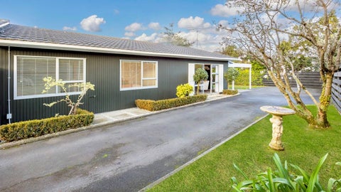 2/83 Meadway, Sunnyhills, Auckland