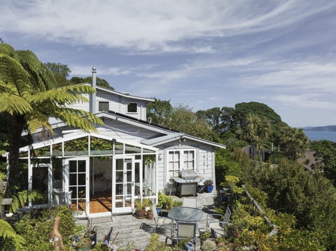 18 Ngaumatau Road, Point Howard, Eastbourne, Lower Hutt, Wellington