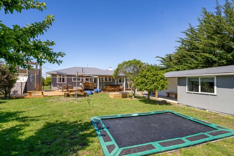 1273 State Highway 2, Featherston