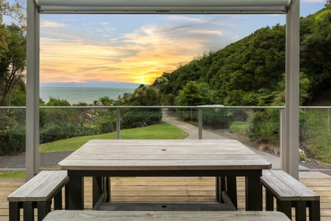 142A Thames Coast Road, Whakatete Bay, Thames