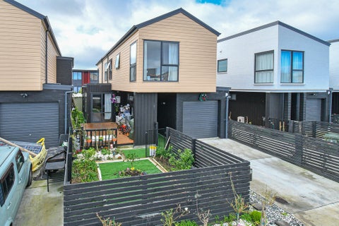 7 Te Aparangi Road, Papakura, Papakura