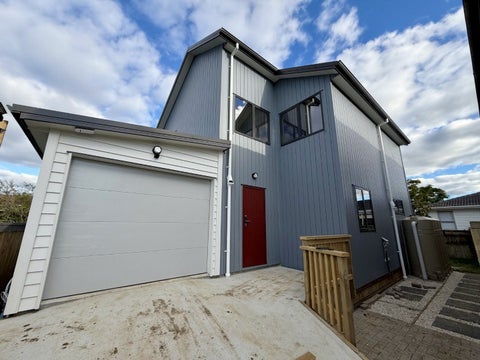 9A Darren Crescent, Half Moon Bay, Auckland