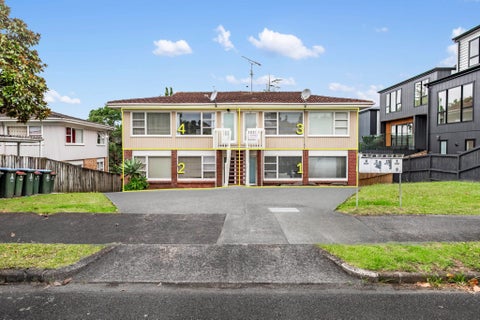 4/9 Cruickshank Crescent, Meadowbank, Auckland
