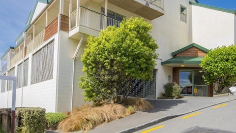 25/8 Girton Terrace, Mount Cook, Wellington