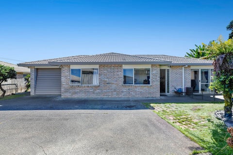 3/2 Doment Crescent, Orewa, Orewa