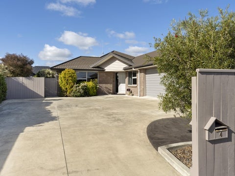 4 Medallion Court, Kelvin Grove, Palmerston North