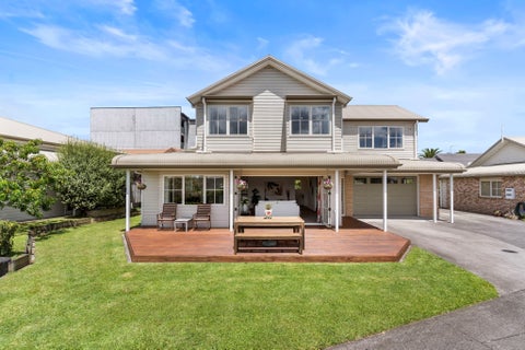 31 Coles Crescent, Papakura, Papakura