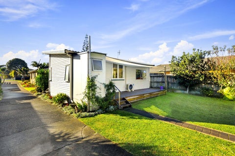 8 Elizabeth Street, Orewa, Orewa