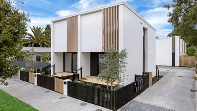 4/9 Oregon Avenue, Avondale, Auckland