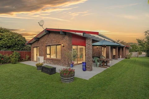53 Kohekohe Road, Waikanae