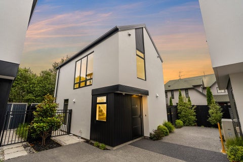 2/10 Brockworth Place, Riccarton, Christchurch