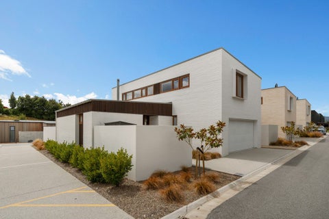 6 Fern Burn Close, Wanaka