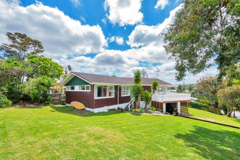 14 Weatherly Road, Torbay, Auckland