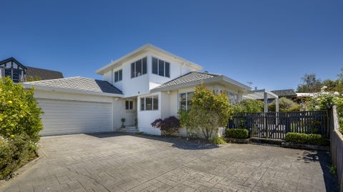 76B Churchill Drive, Taradale, Napier
