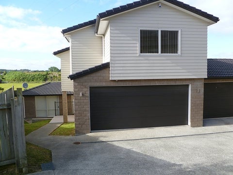 24 Fairchild Avenue, Goodwood Heights, Auckland