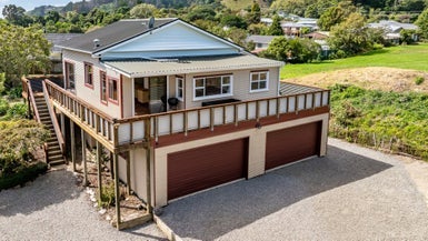 33 Hookway Grove, Paraparaumu