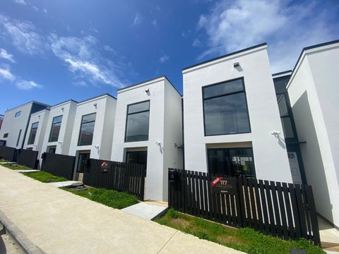 77 Huri Street, Mangere Bridge, Auckland