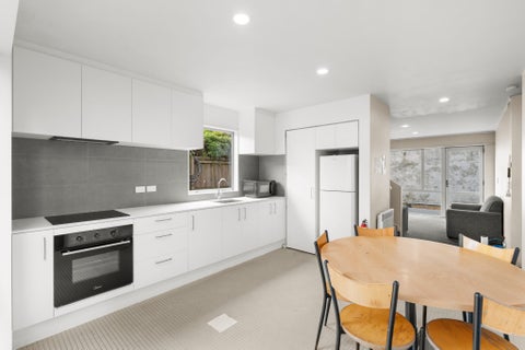 2/340 Lincoln Road, Addington, Christchurch