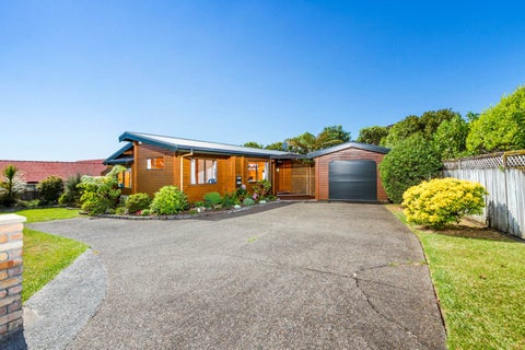 106 Caribbean Drive, Unsworth Heights, Auckland