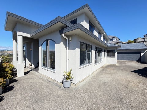 27 Sandybrow, Churton Park, Wellington