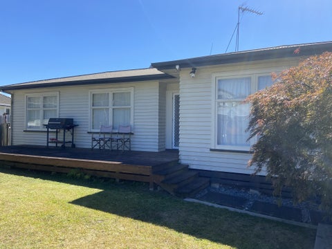 24 Livingstone Avenue, Nawton, Hamilton