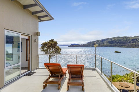 26 Whakamoenga Point, Acacia Bay, Taupō
